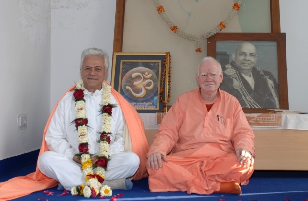 Rencontre avec H.H. Svāmin Vimlānanda Sarasvatī Mahā Rāja et H.H. Svāmin Yogasvarupānanda