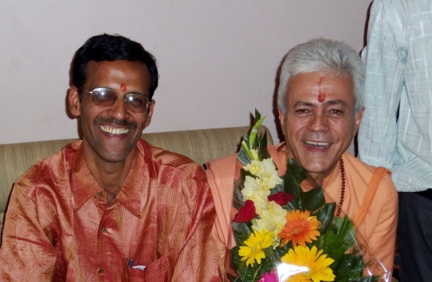 Meeting with Dr. Jagadish Bhutada, Keivalyadhama Yoga Institute, Lonavala, India - 2009, December