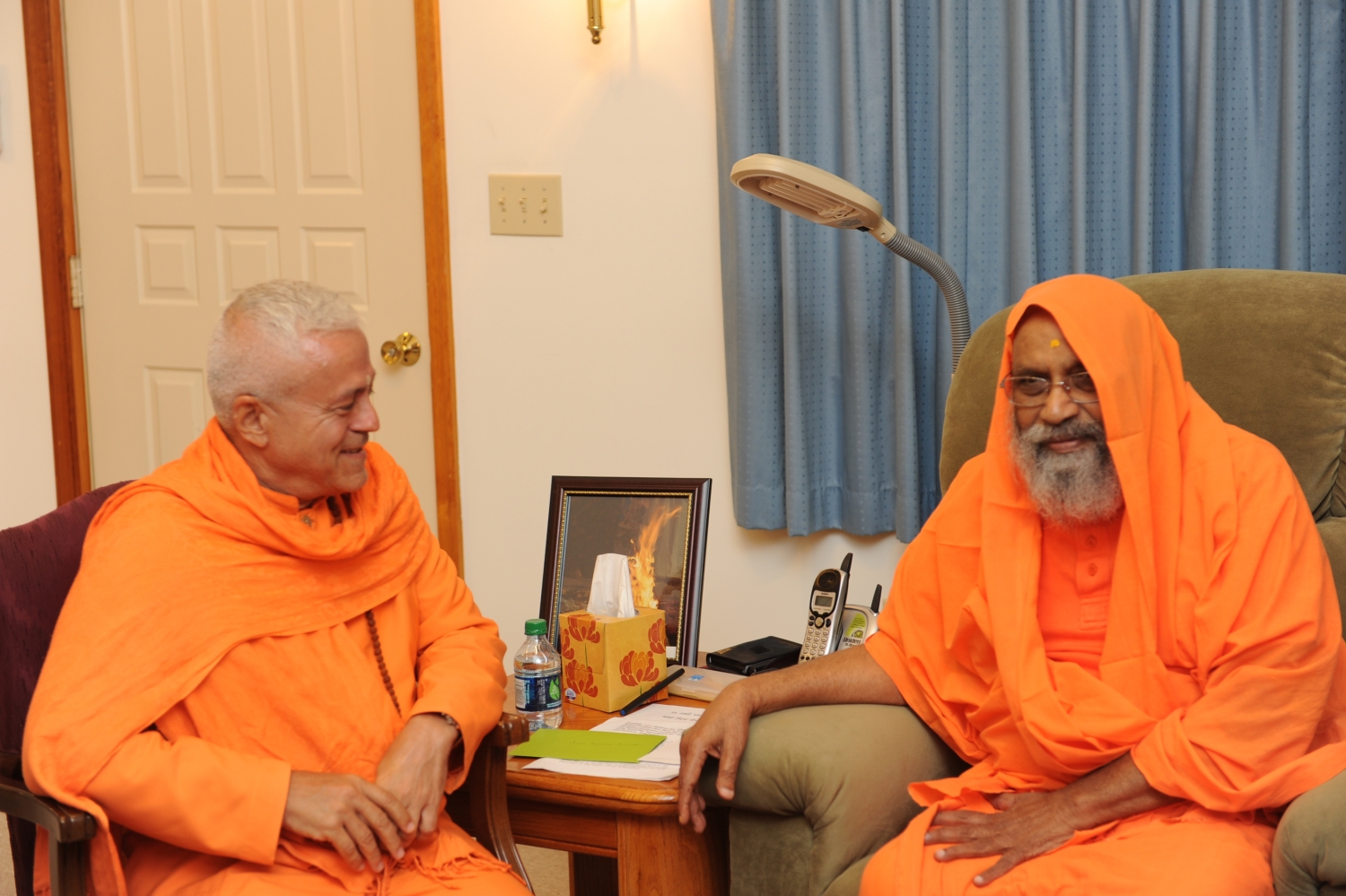 Encontro de H.H. Jagat Guru Amrta Súryánanda Mahá Rája com H.H. Pujya Svámin Dayánanda Sarasvatí - Svámin Dayánanda Áshrama, Pennsylvania - 2012, Setembro